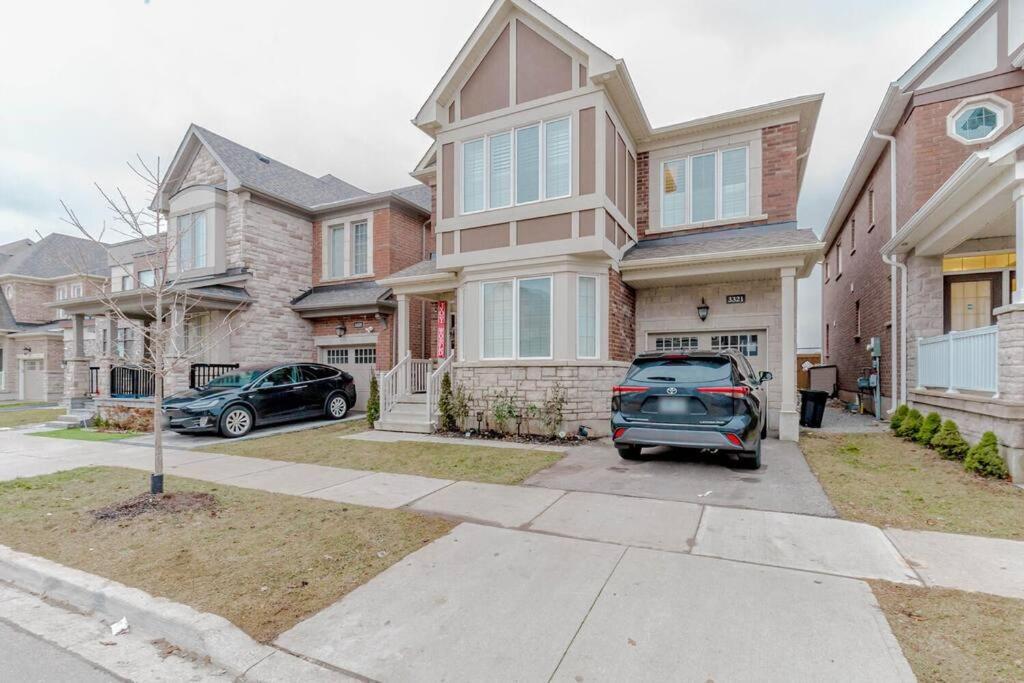 Luxury Basement Apartment In Oakville Luaran gambar
